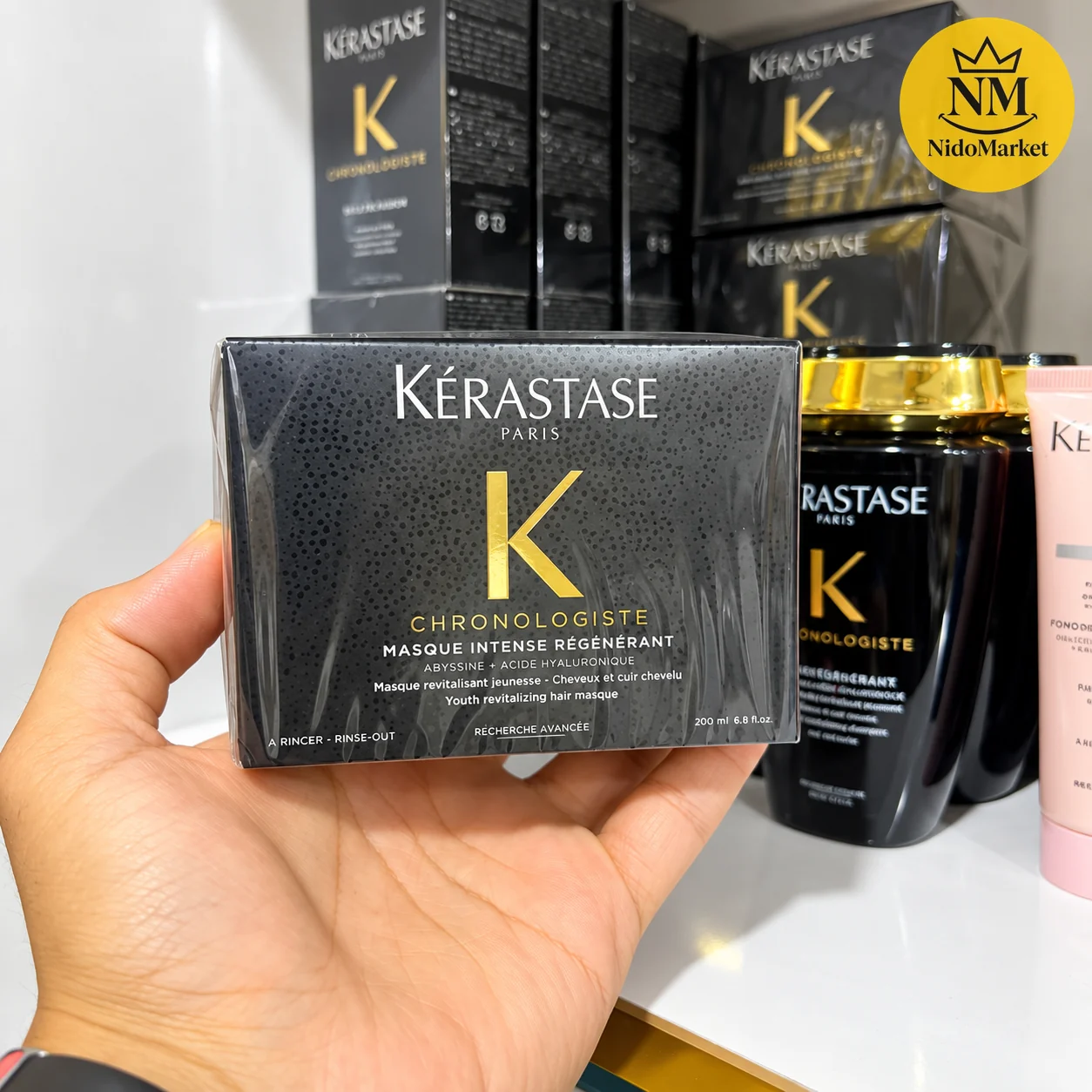 خرید ماسک موی احیاکننده کرونولوژیست کرستاس اورجینال بسته ماسک موی احیاکننده کرونولوژیست کرستاس در چیدمان روشن همراه با جزئیات کامل شکل و رنگ بستهبندی