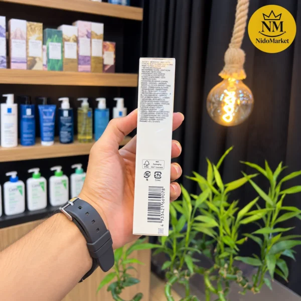 بسته ژل ضدآفتاب آکوا ژل لانکوم از زاویه متفاوت همراه با شکل واقعی ژل ضدآفتاب آبرسان