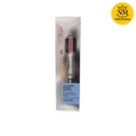 💨 **حالت‌دهی و حجم‌دهی هم‌زمان:** برس سشوار شیگلم مدل Cool Shield Blowout Brush Pro برای خشک‌کردن، فرم‌دهی و ایجاد ظاهری حجیم‌تر در موها طراحی شده است. 🩵 **فناوری Cool Shield:** بهره‌مند از جریان هوای خنک برای کمک به حالت‌دهی ملایم‌تر و تکمیل استایل مو. ✨ **براشینگ حرفه‌ای در خانه:** کمک به ایجاد موهایی خوش‌حالت، مرتب و با جلوه‌ای شبیه براشینگ سالنی. 🎀 **برس گرد کاربردی:** مناسب فرم‌دادن به ریشه، حالت‌دهی به ساقه و ایجاد انحنای زیبا در انتهای موها. 🌸 **کمک به کاهش وز ظاهری مو:** با براشینگ صحیح، موها مرتب‌تر و یکدست‌تر دیده می‌شوند. ⏱️ **صرفه‌جویی در زمان آرایش مو:** ترکیب عملکرد سشوار و برس در یک دستگاه برای ساده‌ترشدن روتین روزانه. 🪞 **طراحی خوش‌دست و جذاب:** بدنه نقره‌ای با برس صورتی، مناسب استفاده شخصی و تکمیل مجموعه ابزارهای حالت‌دهی مو. 🛍️ **با خرید برس سشوار شیگلم Cool Shield Blowout Brush Pro از نیدومارکت، براشینگ روزانه را آسان‌تر و حرفه‌ای‌تر تجربه کنید!**